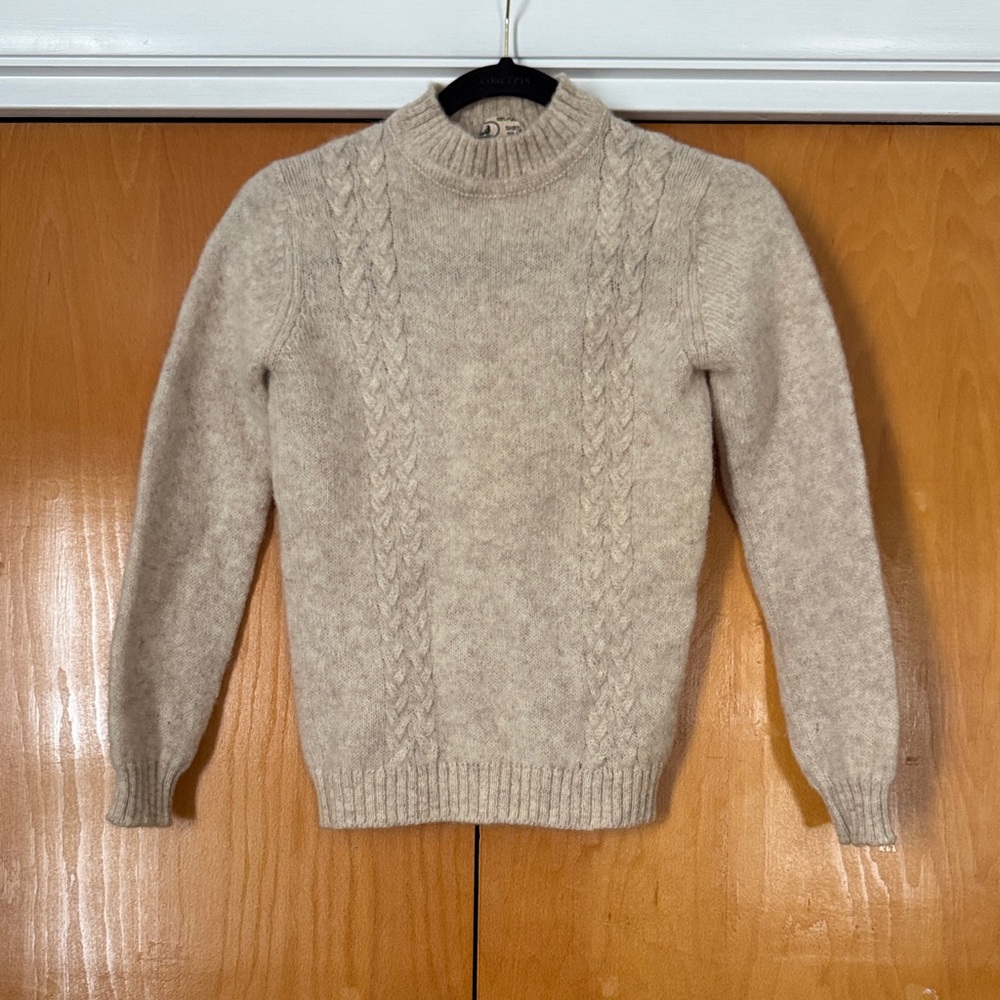 Men's Cozy Beige Cable Knit Crewneck Sweater